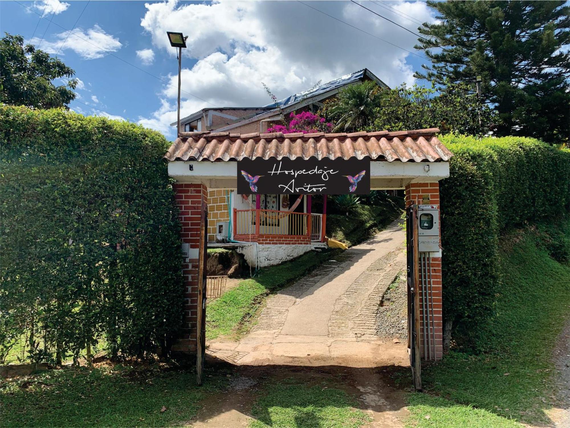 Maison d'hôtes Hospedaje Avitor à Pereira Extérieur photo